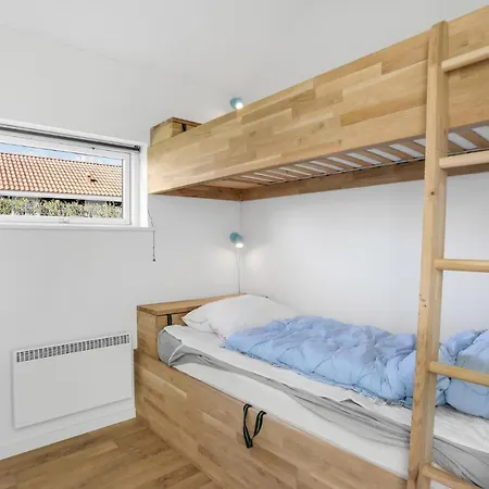 3 Bedroom Beautiful In * Allinge-Sandvig