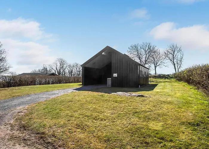 Nyaraló 3 Bedroom Beautiful In